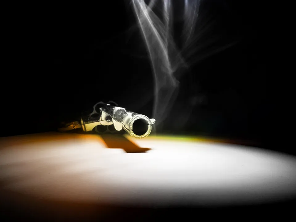 Backdrop artwork for Gun.Smoke