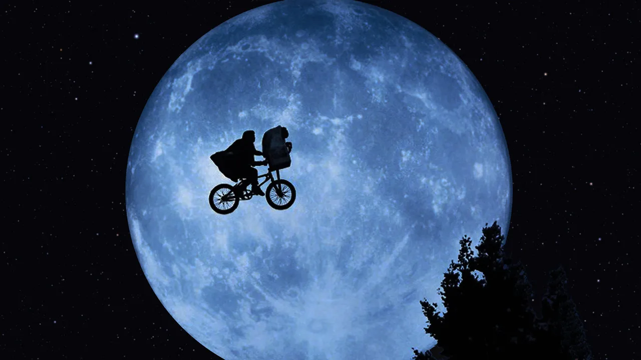 Backdrop artwork for E.T. the Extra-Terrestrial