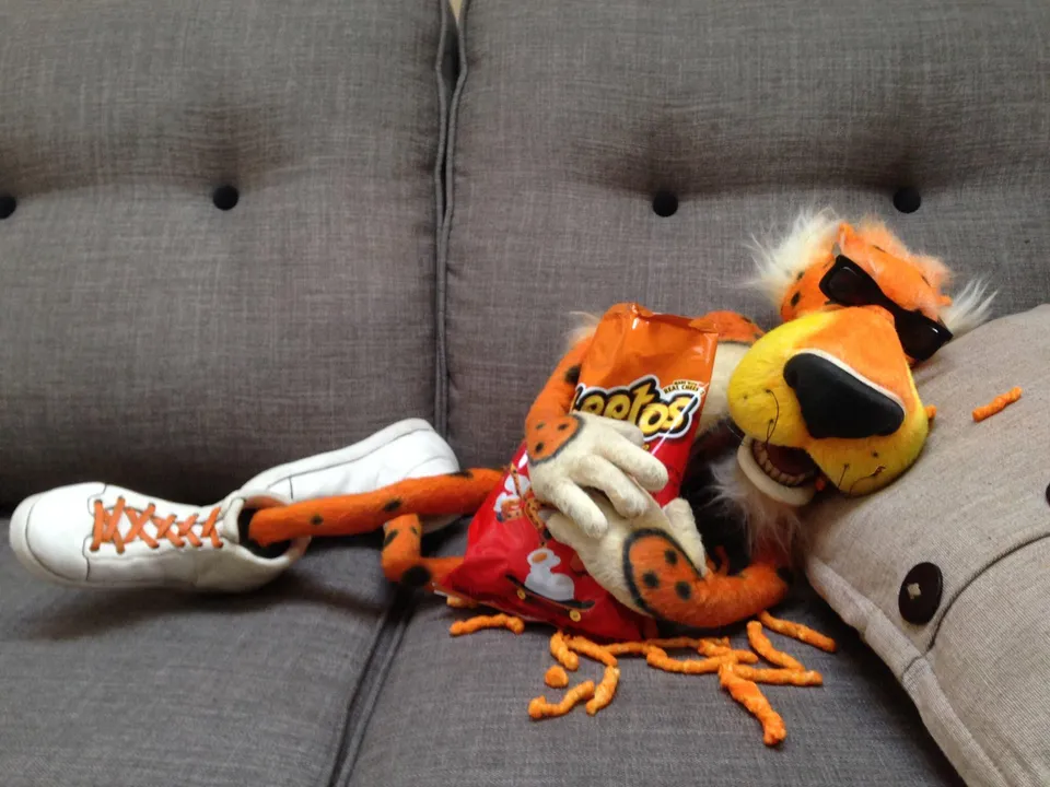 Backdrop artwork for Chester Cheetah: Too Cool to Fool
