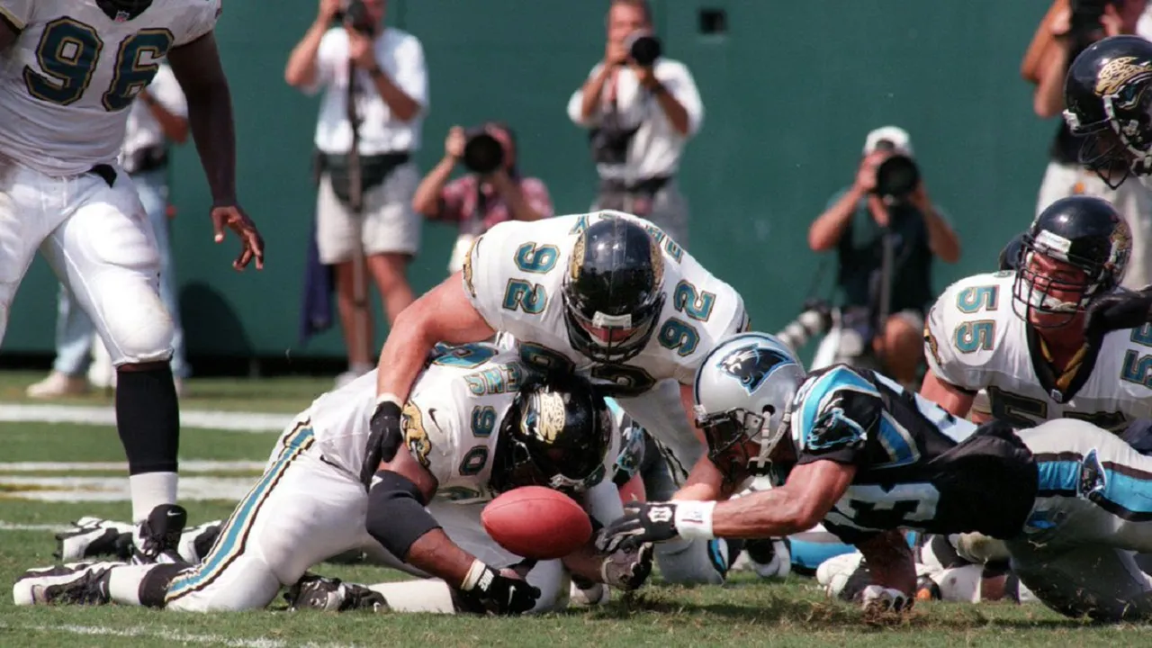 Backdrop artwork for Madden NFL 96