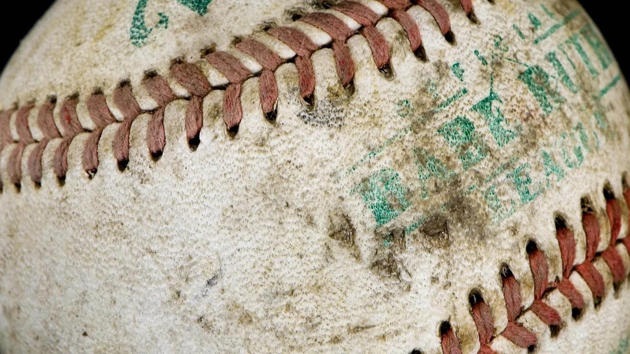 Backdrop artwork for R.B.I. Baseball '93