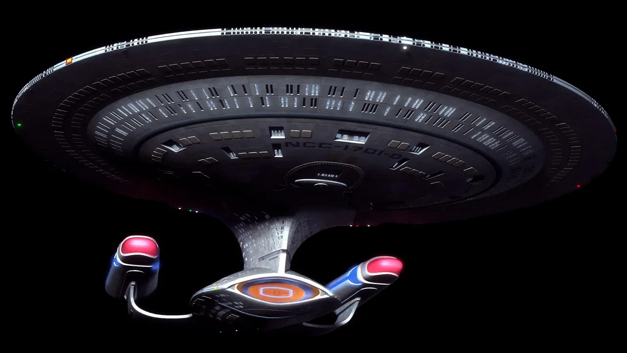 Backdrop artwork for Star Trek: The Next Generation - Echoes from the Past