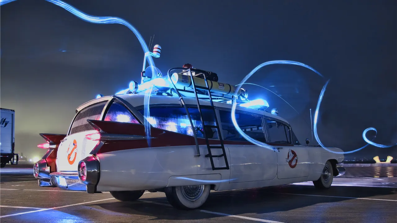 Backdrop artwork for Ghostbusters