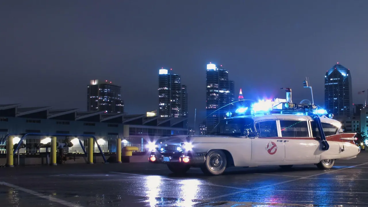 Backdrop artwork for New Ghostbusters II