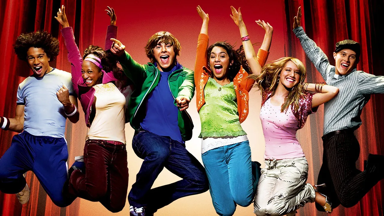 Backdrop artwork for High School Musical: Makin' the Cut!