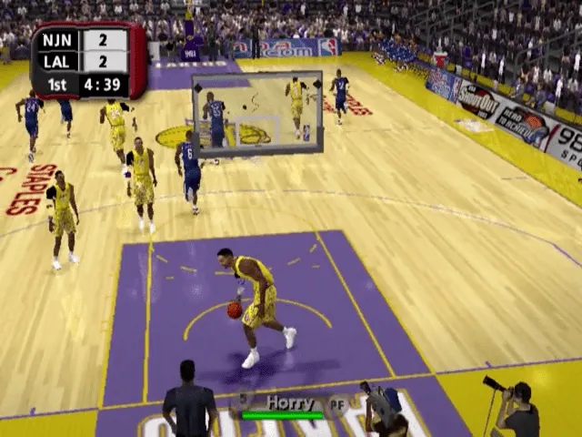 Backdrop artwork for NBA ShootOut 2003