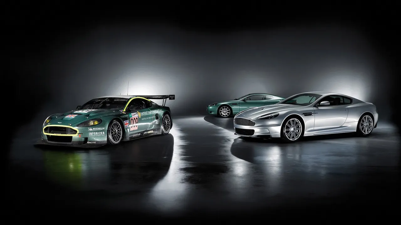 Backdrop artwork for Gran Turismo 4