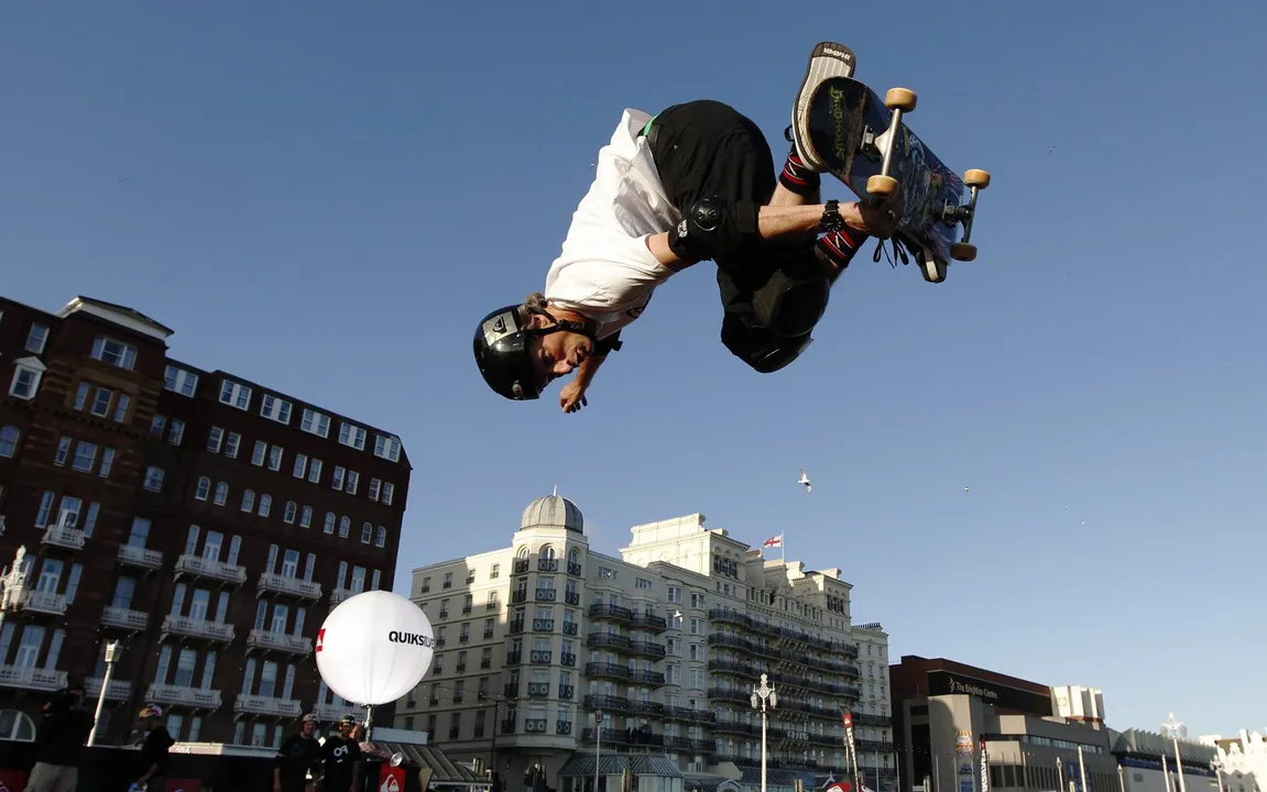 Backdrop artwork for Tony Hawk's Project 8