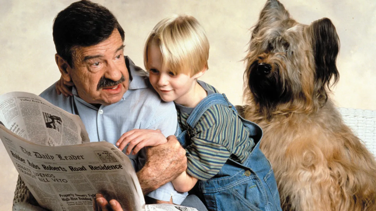 Backdrop artwork for Dennis the Menace