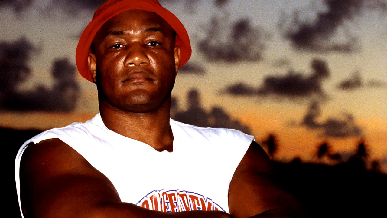 Backdrop artwork for George Foreman's KO Boxing