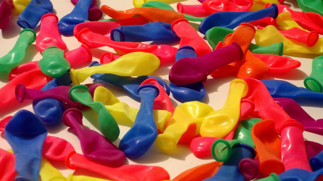 Backdrop artwork for Balloon Pop